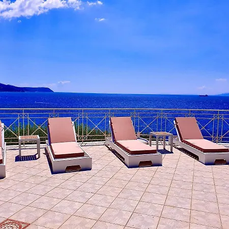 Stone Kefaloniaprivatevillas فيلة ترابيزاكي